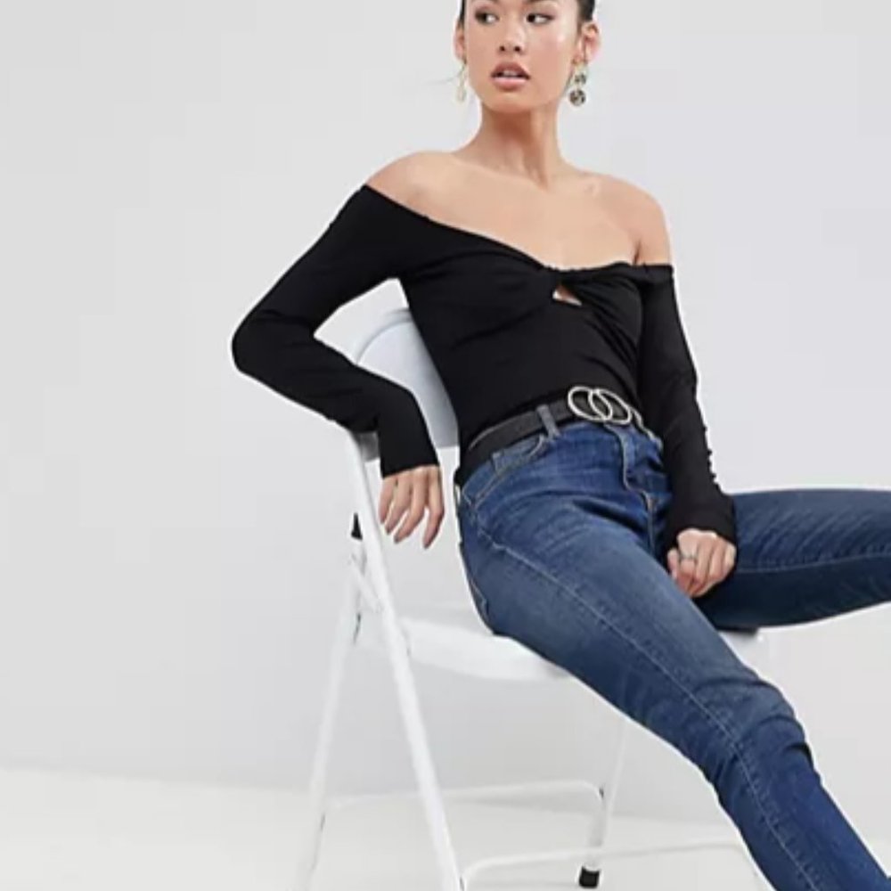 ASOS DESIGN Twist Front Bardot Top With Long Sleeves Size 4 - Picture 2 of 7